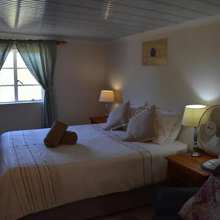 The Country Garden Villa Ladismith Exterior photo