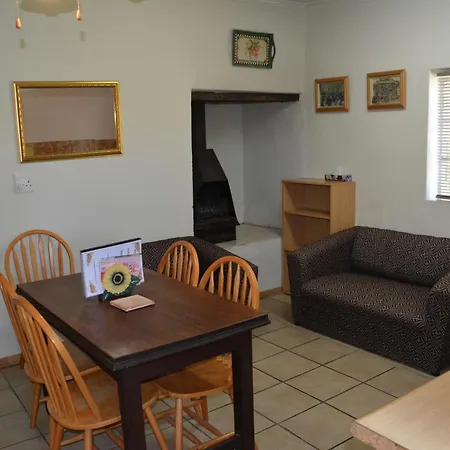 The Country Garden Villa Ladismith Room photo